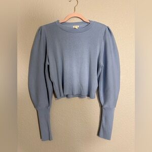 Silence + Noise Light Blue Sweatshirt. Size Small. This color blue is gorgeous